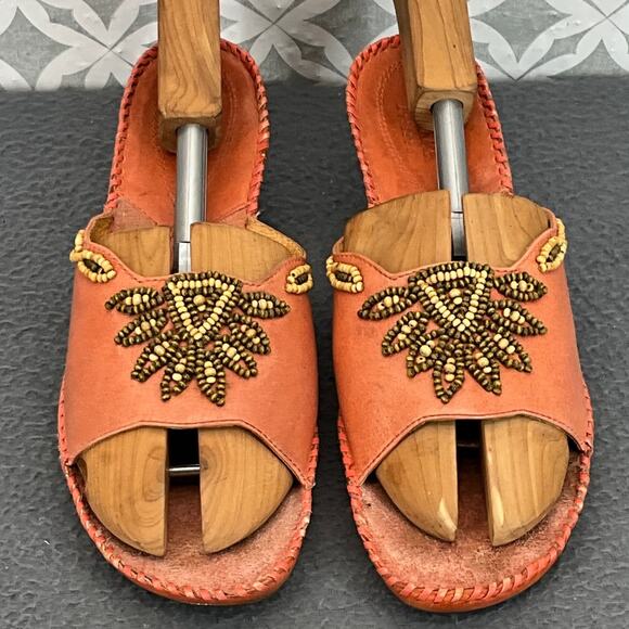 Clarks Artisan Leather Coral Beaded Boho Wedge Slip On  Sandals Women 8.5 - Picture 7 of 11
